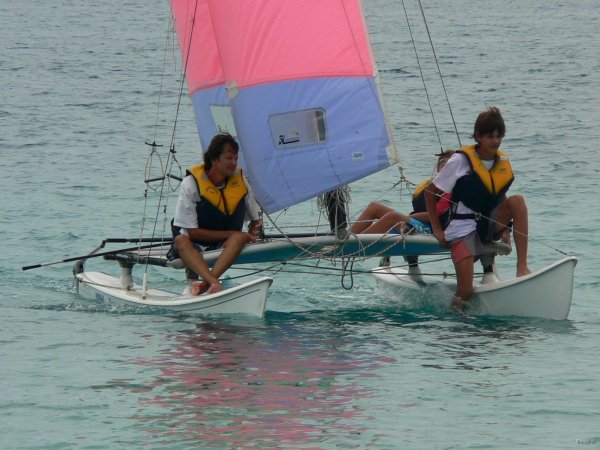 56- Pascal et Romain font du hobby-cat 
